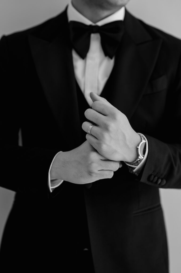 Tuxedo cưới - Biểu tượng của sự lịch lãm và đẳng cấp